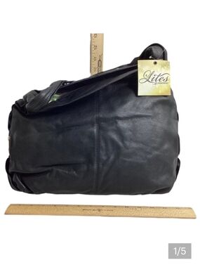 b. makowsky Black Leather Shoulder Bag with Top Zip